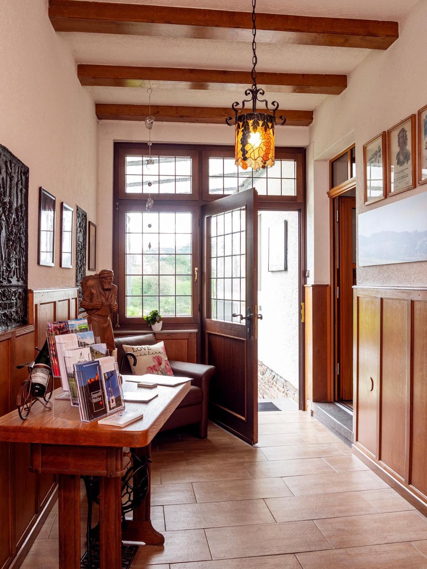 Weingut / Gaestehaus Gerlach Ürzig Extérieur photo