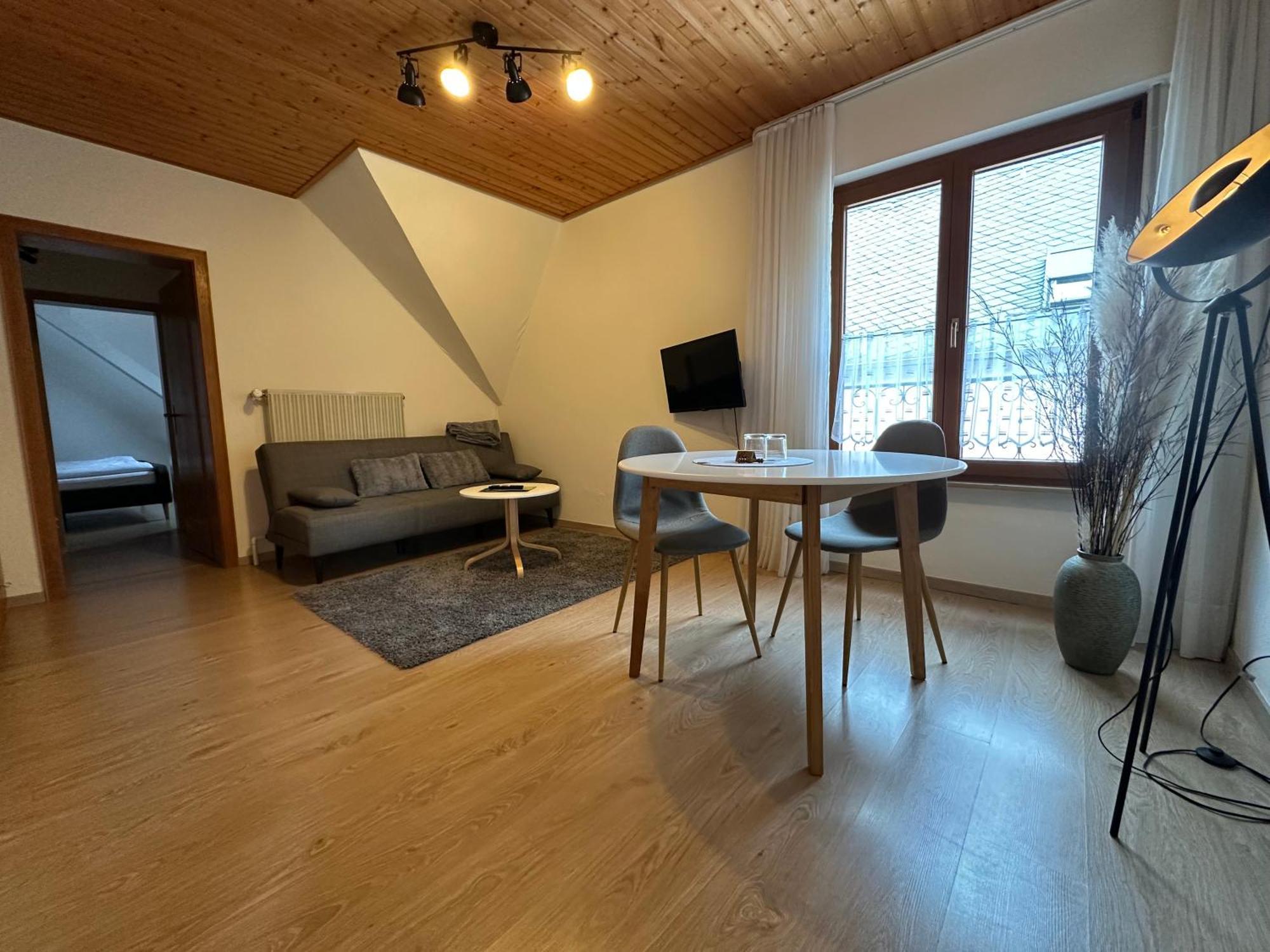 Weingut / Gaestehaus Gerlach Ürzig Extérieur photo